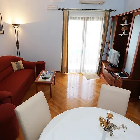 Bed & Breakfast Ivana 3*