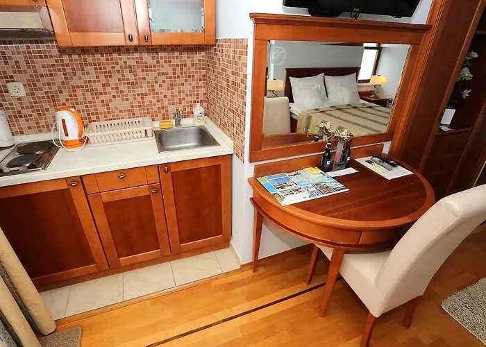 Bed and breakfast Ivana 3*