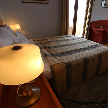 Ivana Bed & Breakfast 3*